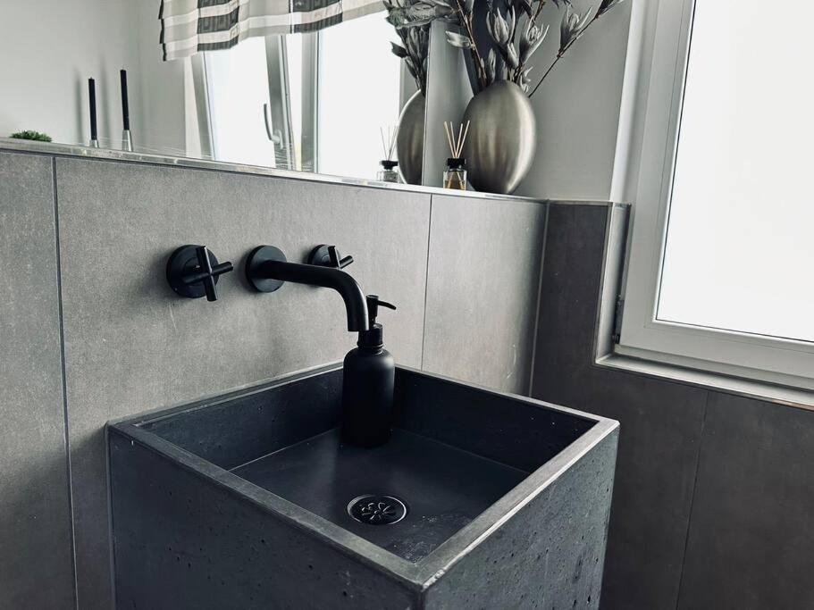 Moderne Ferienwohnung Zweifall Stolberg  Bagian luar foto